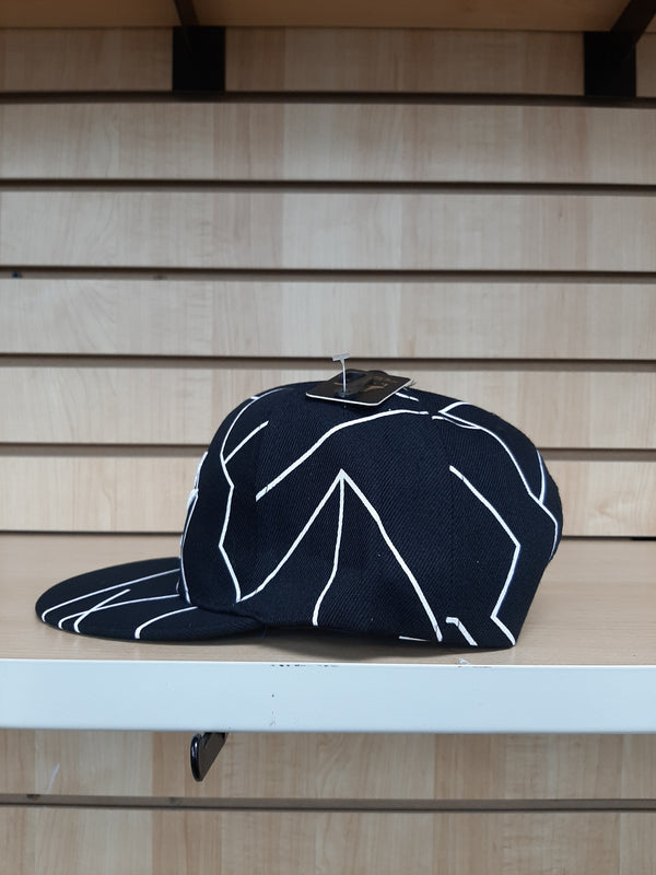 CAPS DESIGNERS WHITE LENIN LEAF SNAPBACK HBQ4624